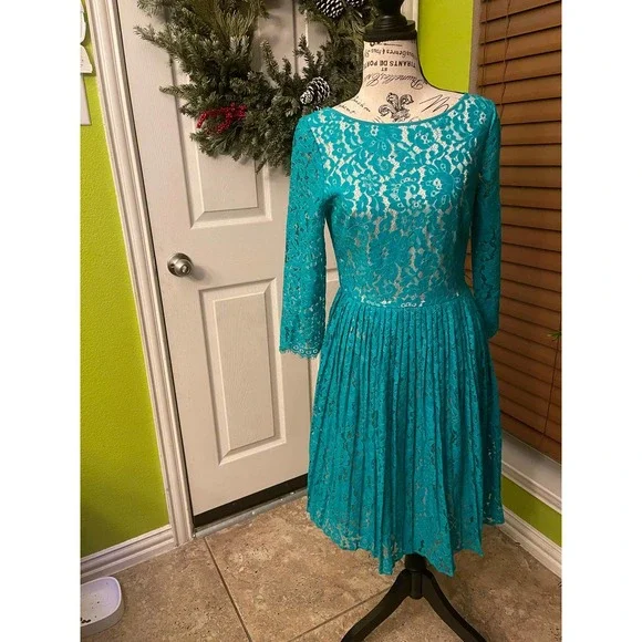 Eliza | Dresses | Elizas Lace Green Kneelength Dress Size 4 | Poshmark